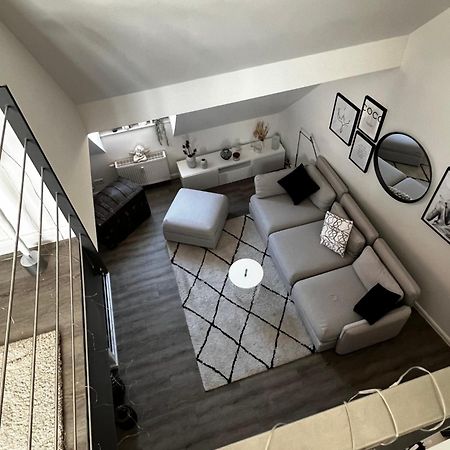 ארפורט Moderne Galeriewohnung Mit Balkon Und Stellplatz Am Wenigemarkt מראה חיצוני תמונה