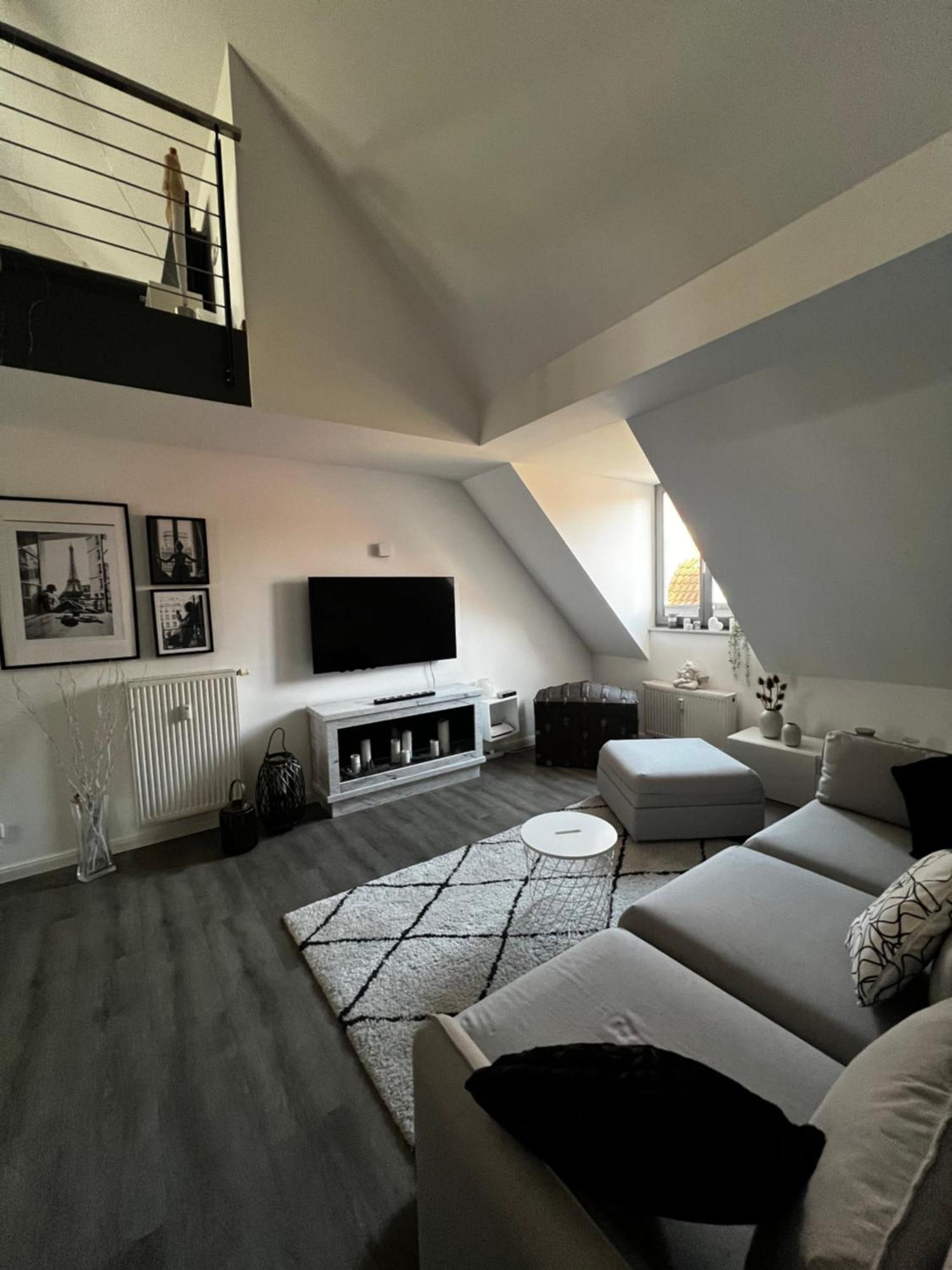 ארפורט Moderne Galeriewohnung Mit Balkon Und Stellplatz Am Wenigemarkt מראה חיצוני תמונה