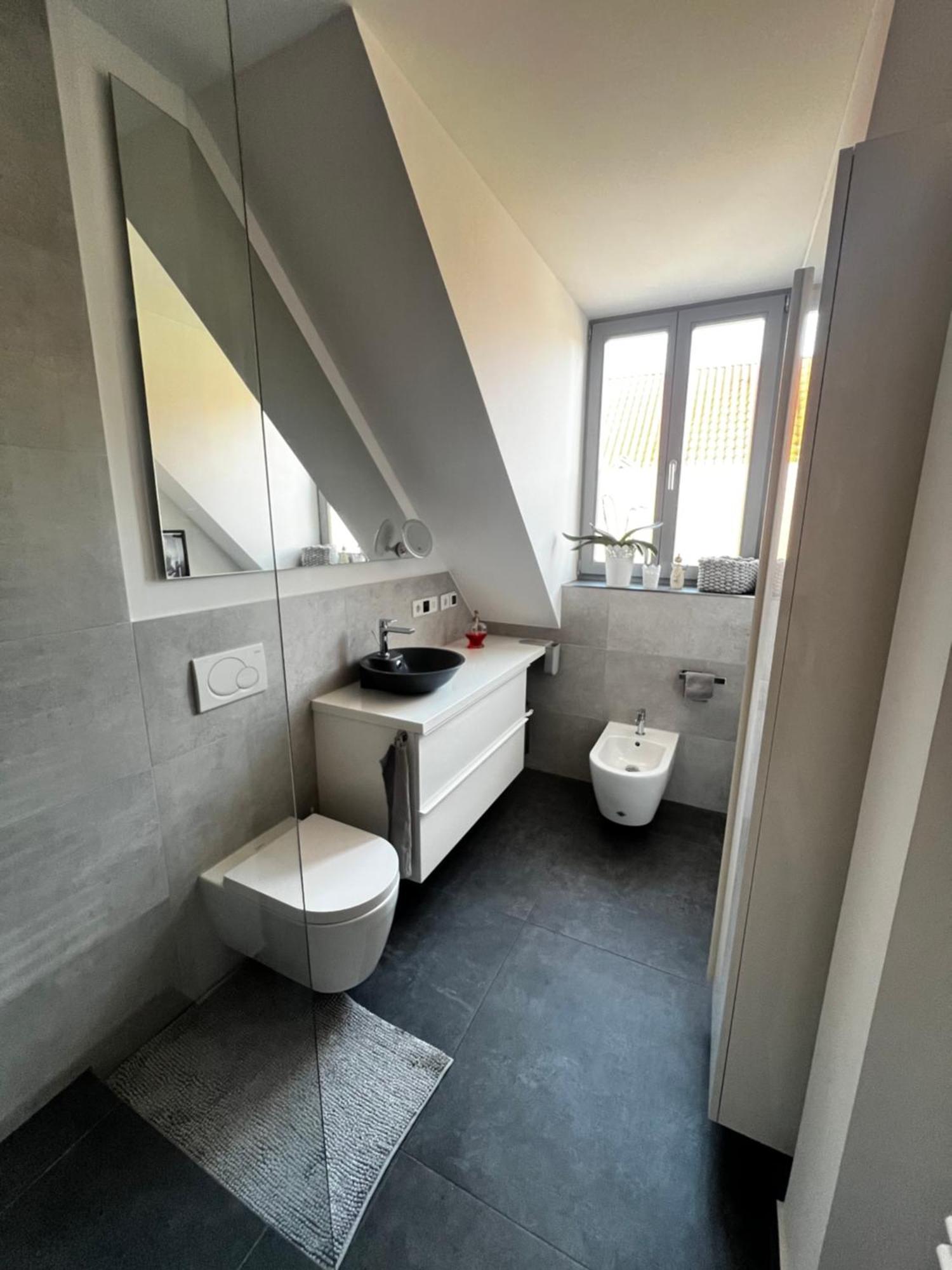 ארפורט Moderne Galeriewohnung Mit Balkon Und Stellplatz Am Wenigemarkt מראה חיצוני תמונה